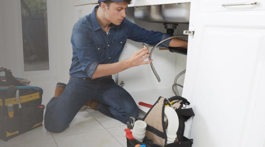 Local tankless water heater installation in Racine, MO